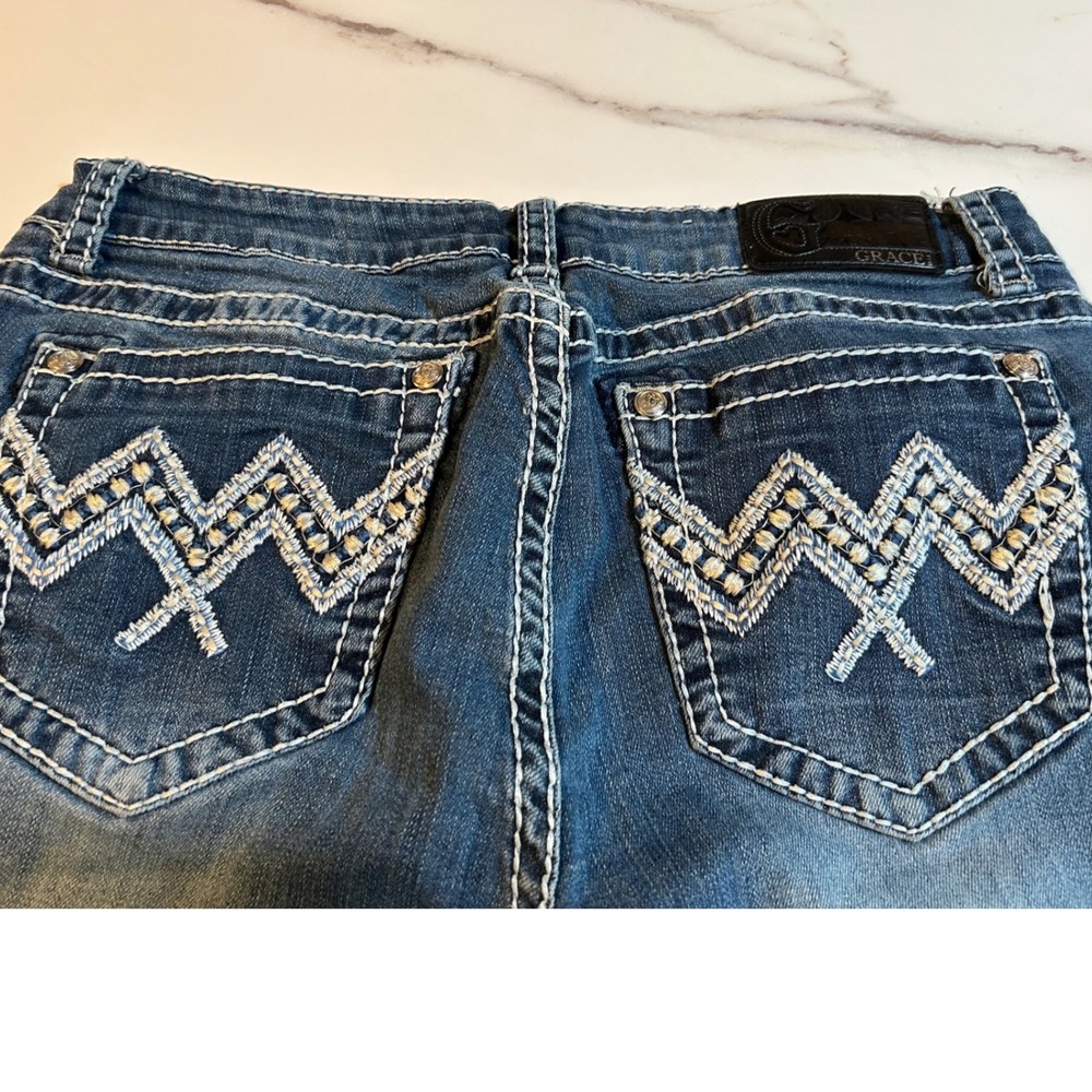 Grace in LA Womens Bootcut Jeans Size 32 Medium Wash Embroidered Pockets Denim